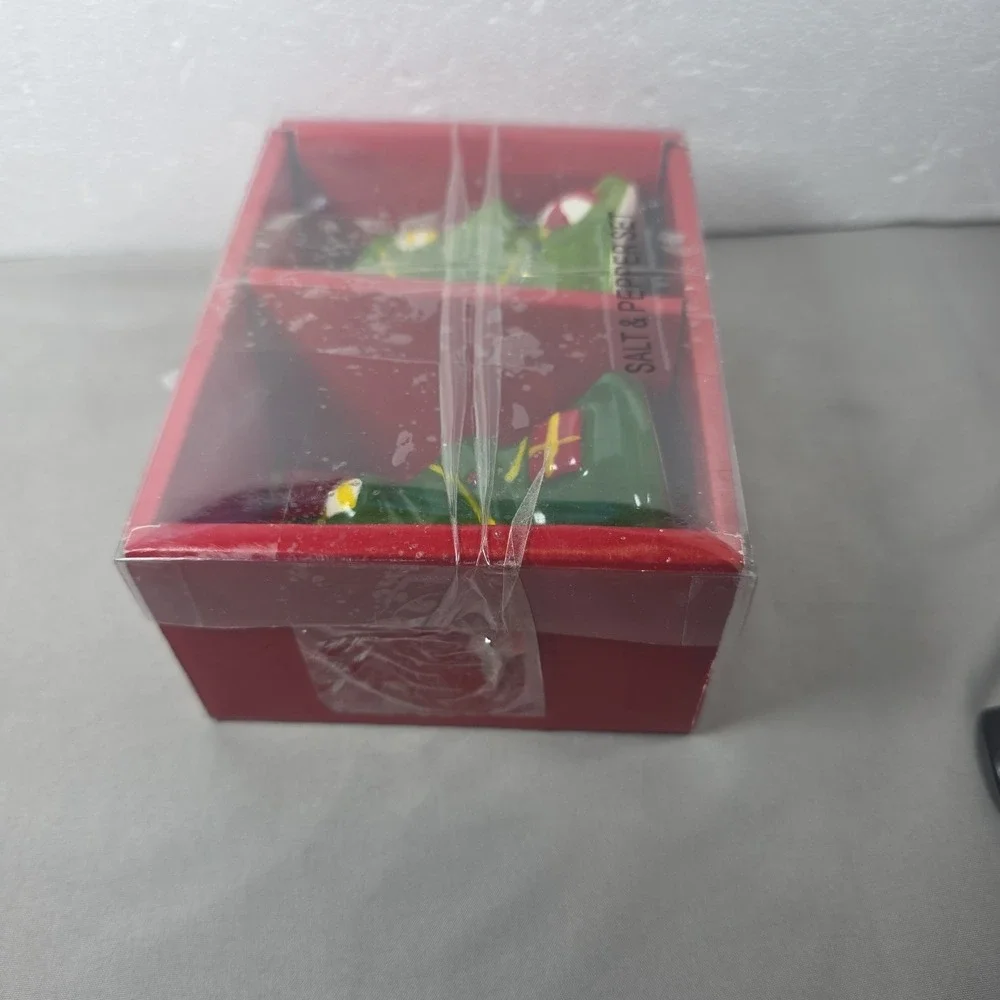 Christmas Tree Salt And Pepper Shakers
